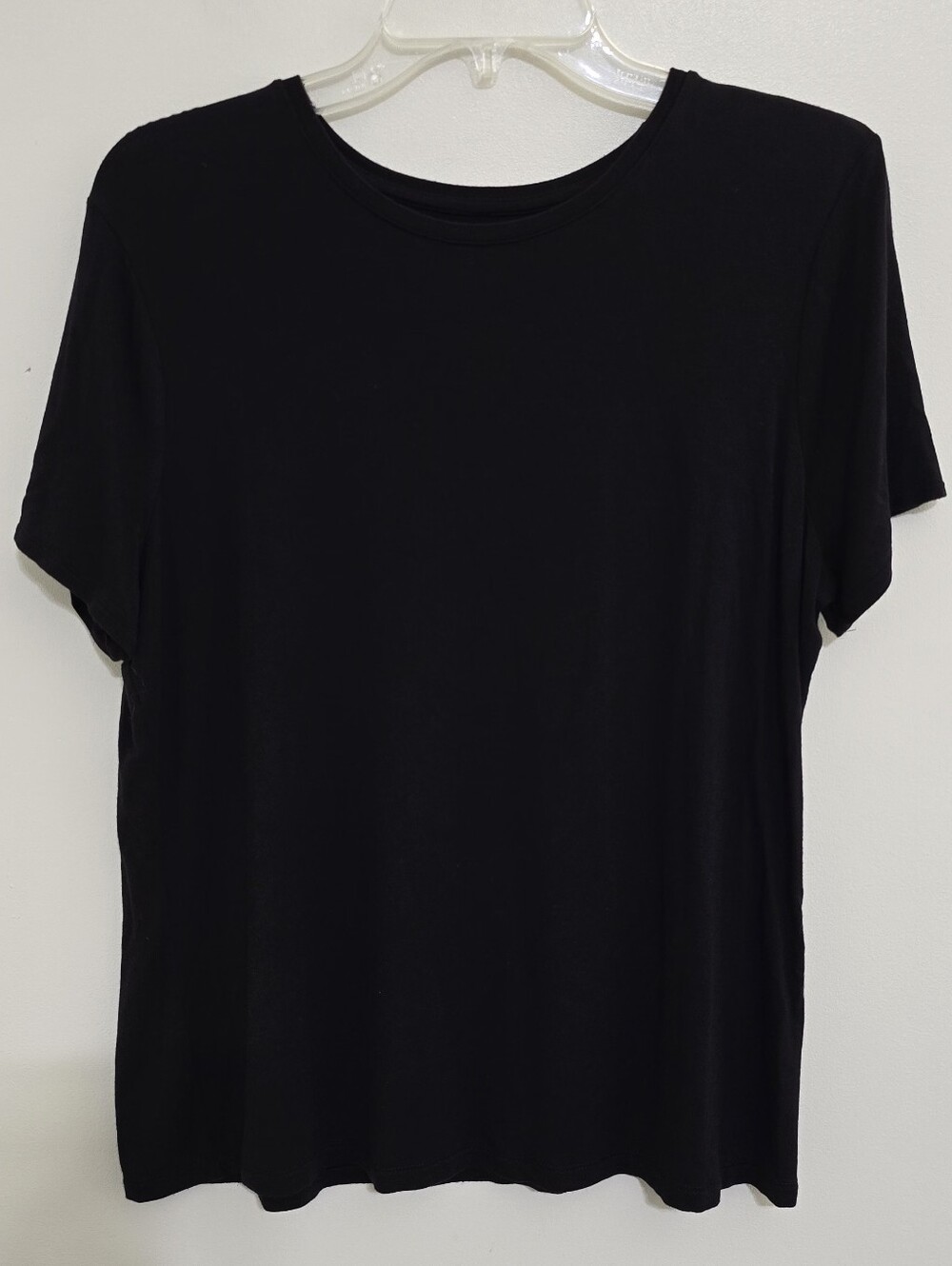 NINE WEST‎ size Large Soft Spun Short Sleeve Essential Tee Solid Black - Picture 2 of 10